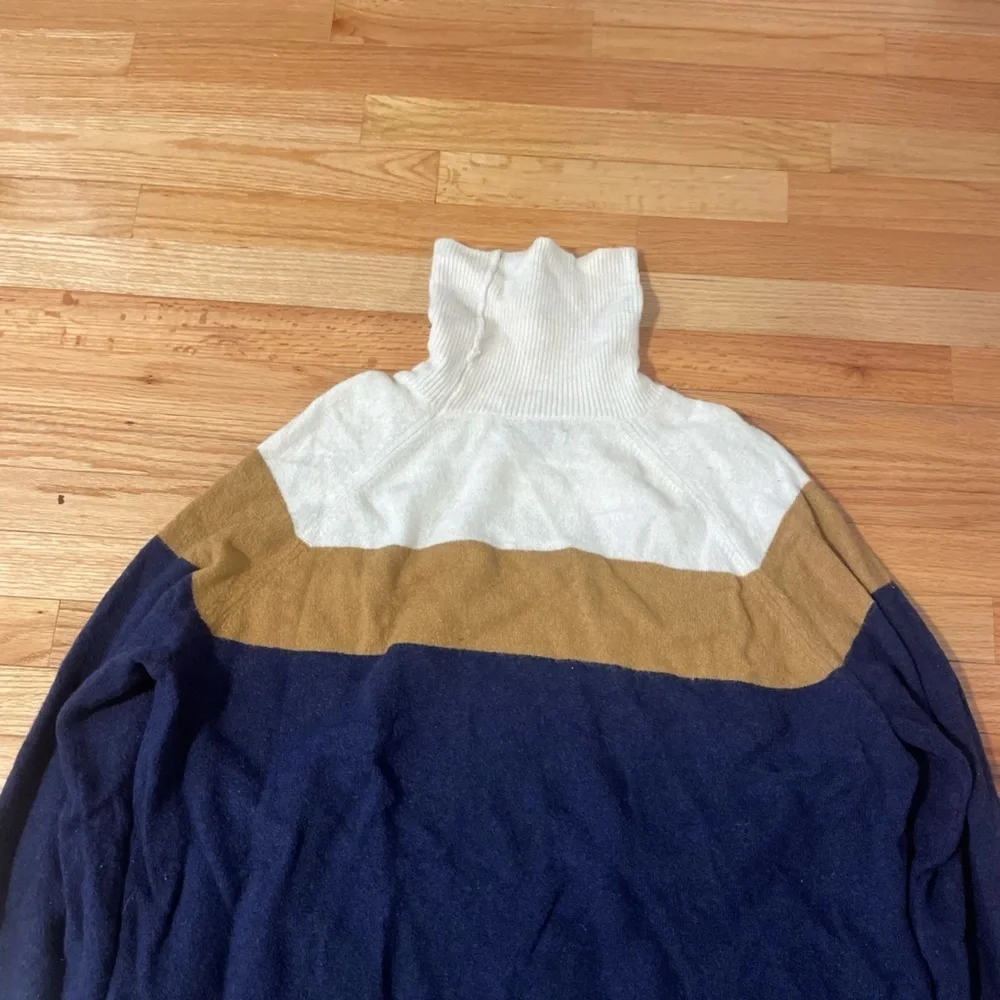 J. Crew Navy White and Beige Turtleneck Sweater Size XXL